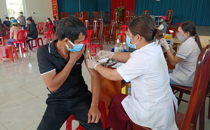 Huyện Ea H’Leo tăng cường công tác tiêm chủng vắc xin phòng chống dịch bệnh Covid-19